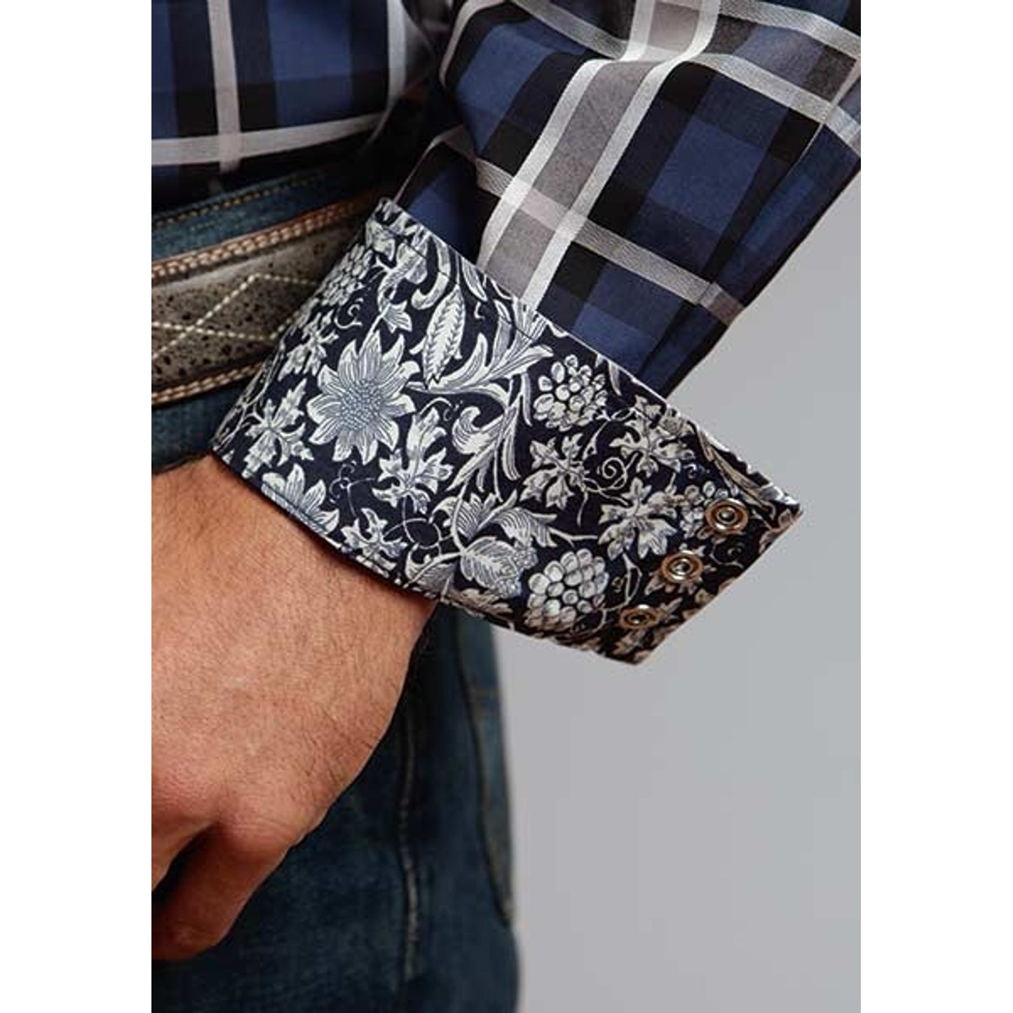 5-904308-bluecuff.jpg