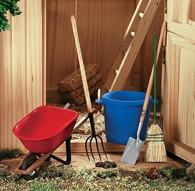 Breyer Stable Cleaning Set