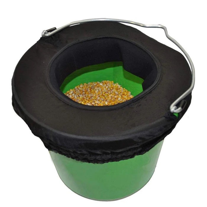 Horse Spa Water-n-Hole Bucket Rim– HorseLoverZ