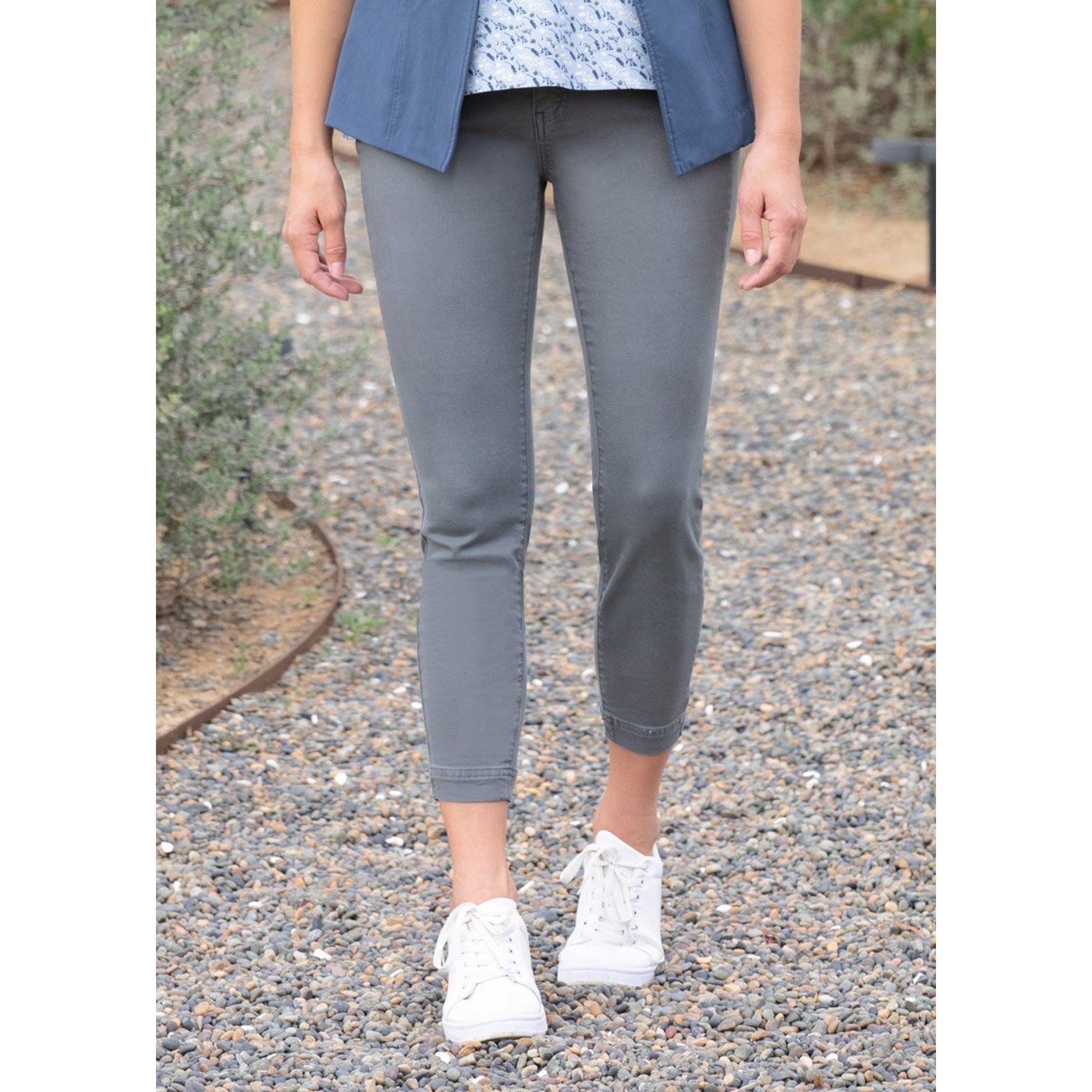 EQL by Kerrits Ladies In Motion Cropped Pants