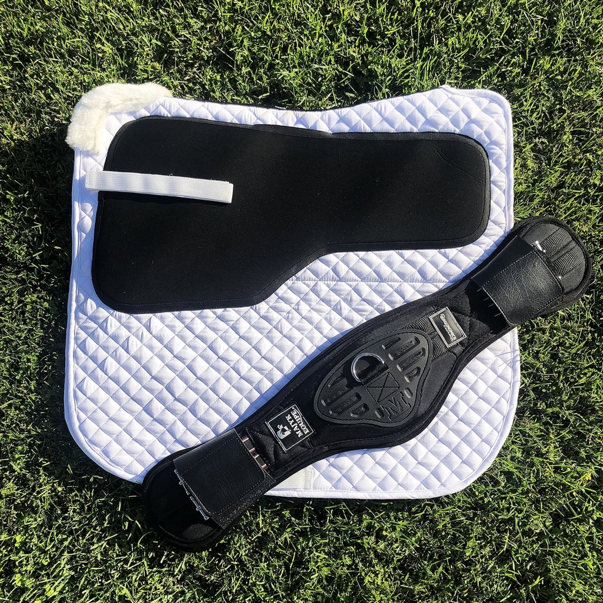 Majyk Equipe Ergonomics Spur Saver Dressage Girth with Buckle Guards