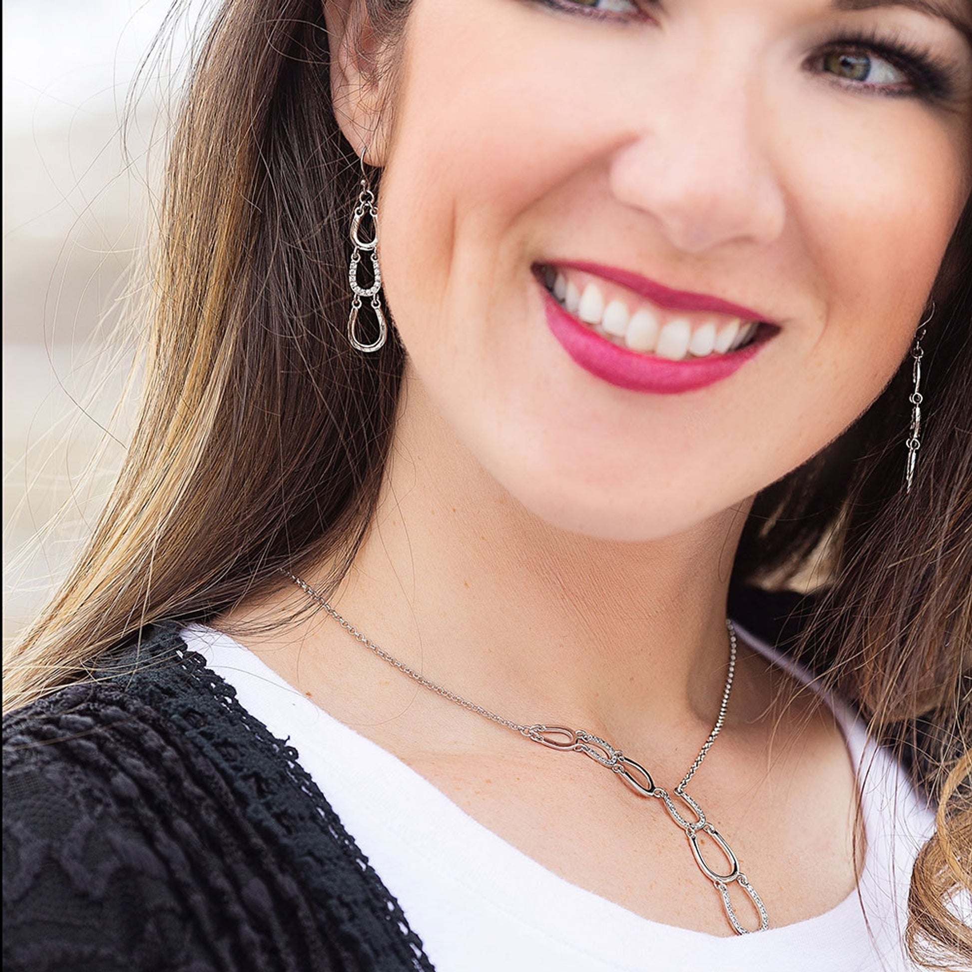 Montana Silversmiths One Step Closer Horseshoe Earrings
