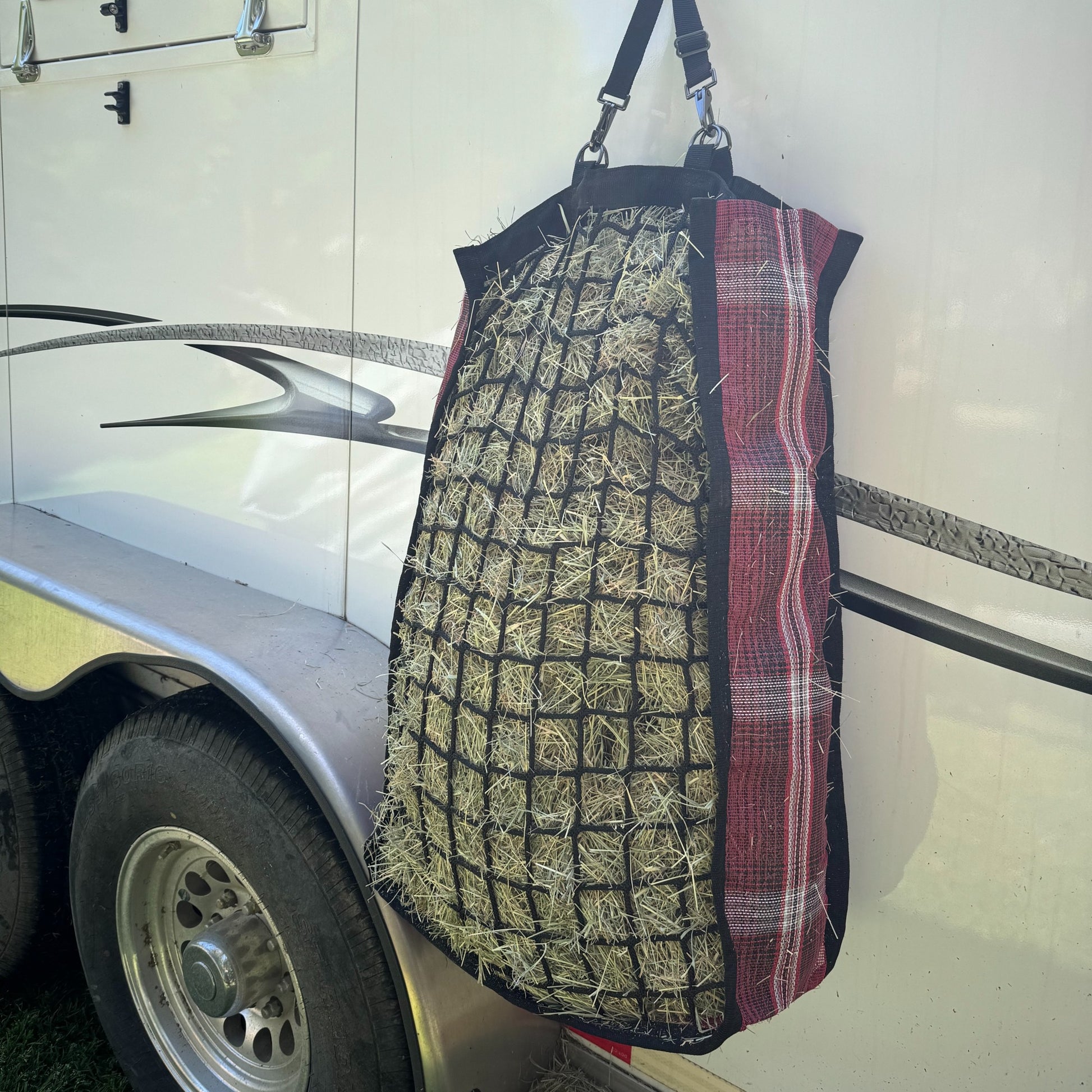 Kensington Slow Feed 2 Flake Hay Bag