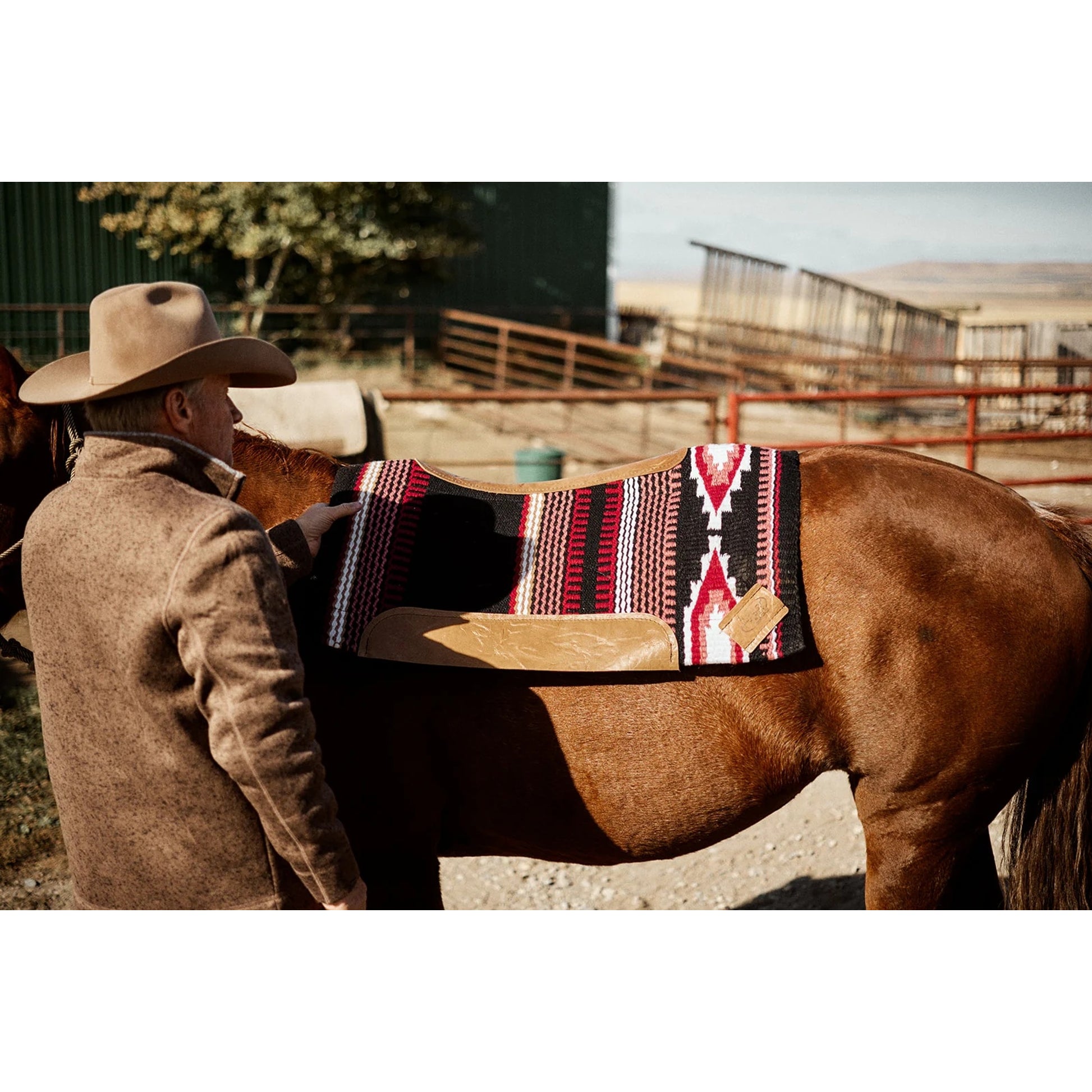 Impact Gel Sweet Treat Contour Cut with Felt Saddle Pad