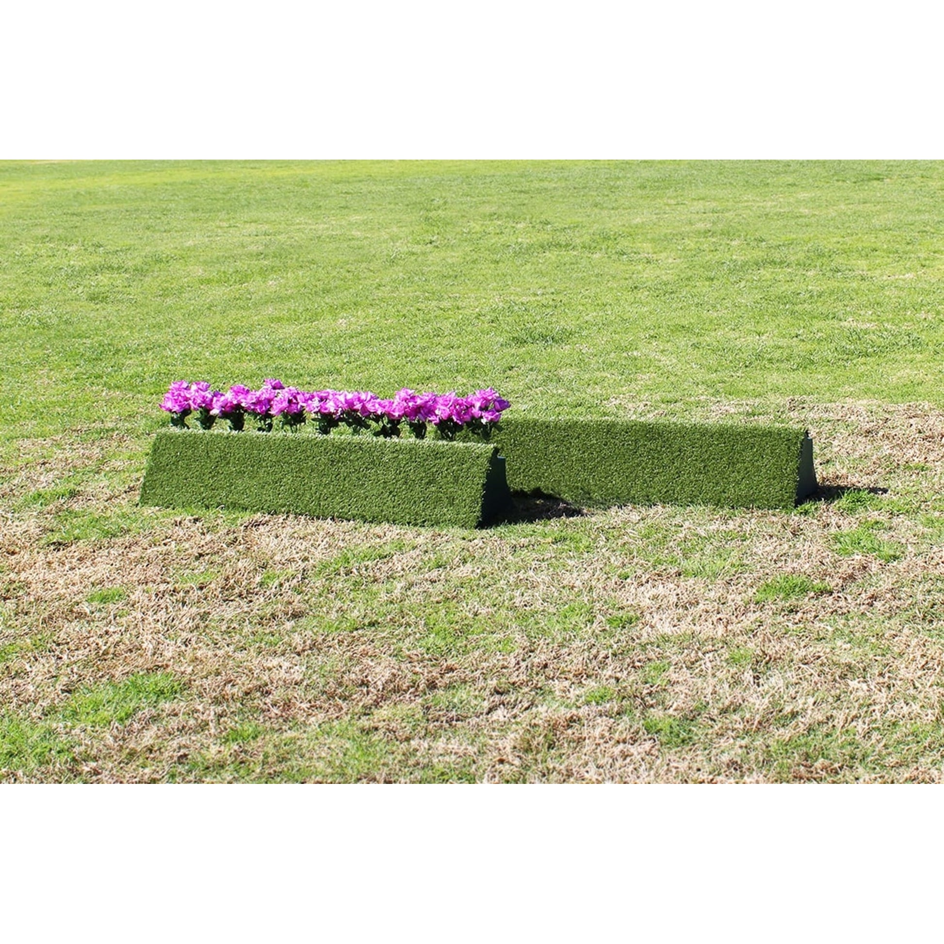 Burlingham Sports Turf Triangle Flower Box