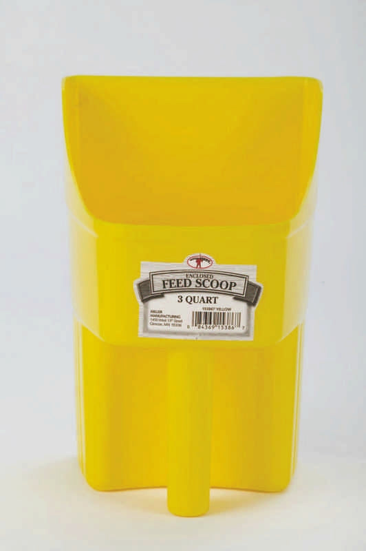 Little Giant Plastic Enclosed Feed Scoop