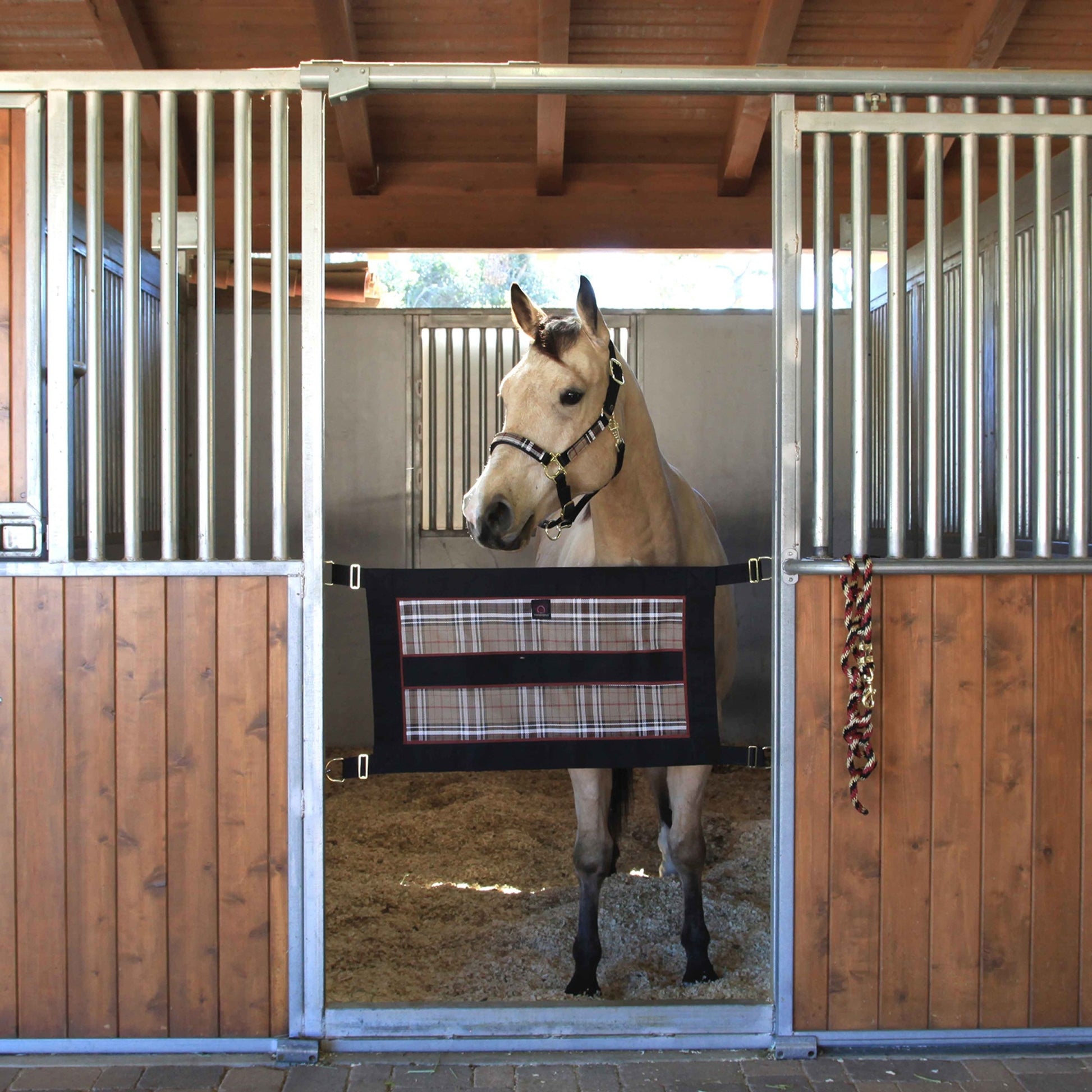 Kensington Stall Guard with Hardware