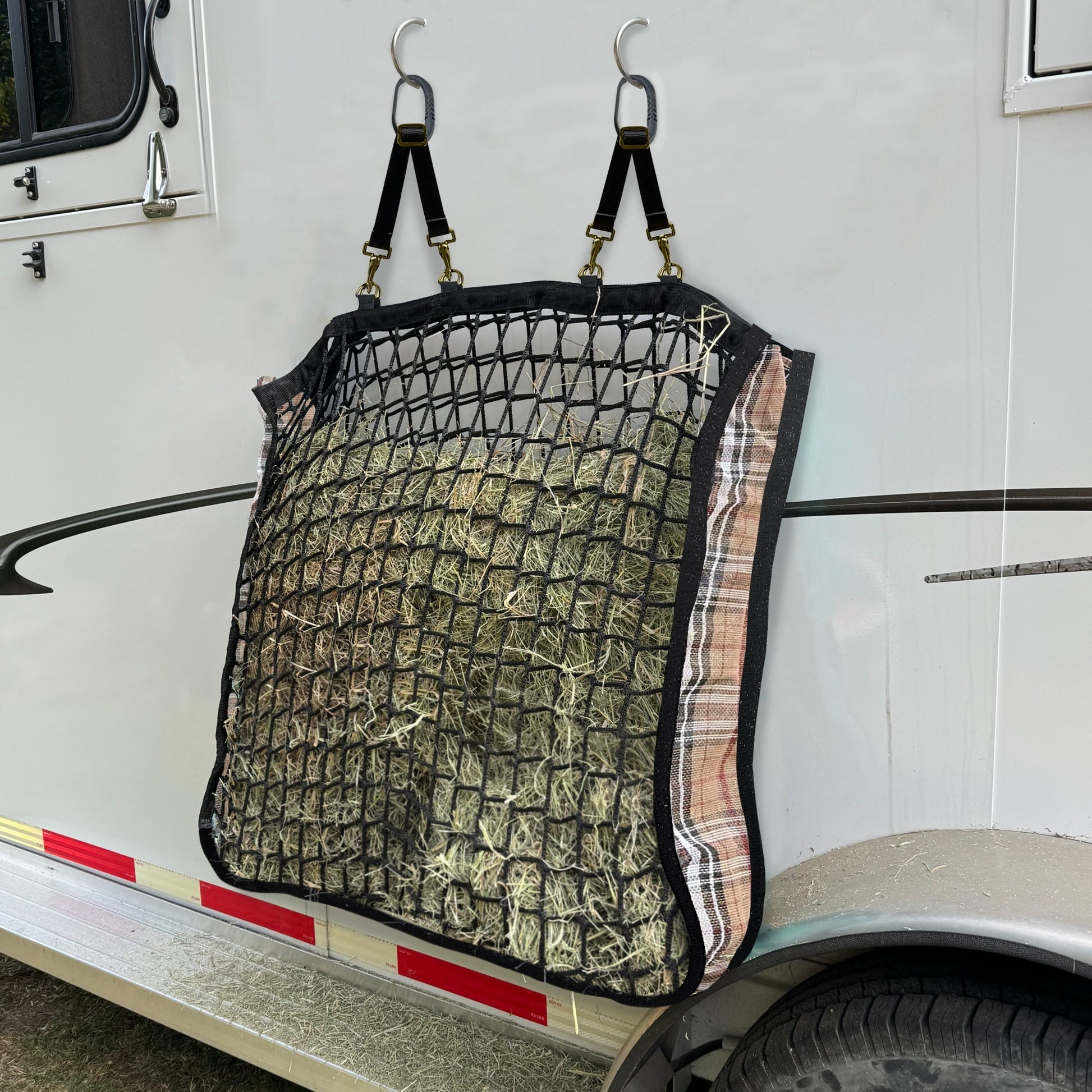 Kensington Slow Feed 4 Flake Hay Bag