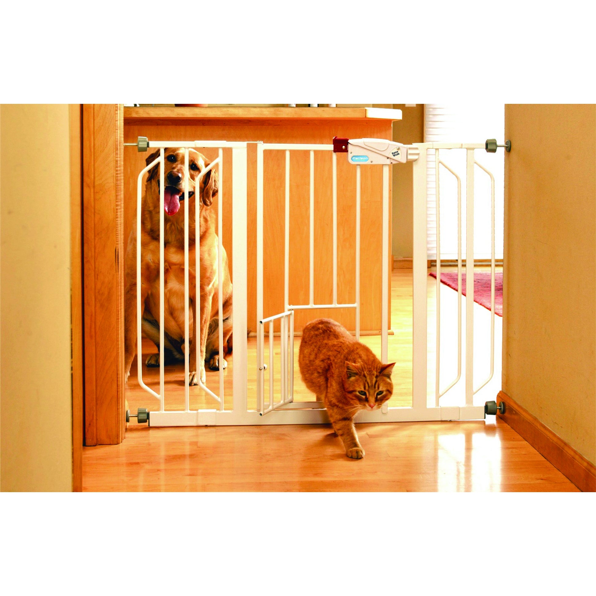 Carlson Extra Wide Walk-Thru Gate With Pet Door