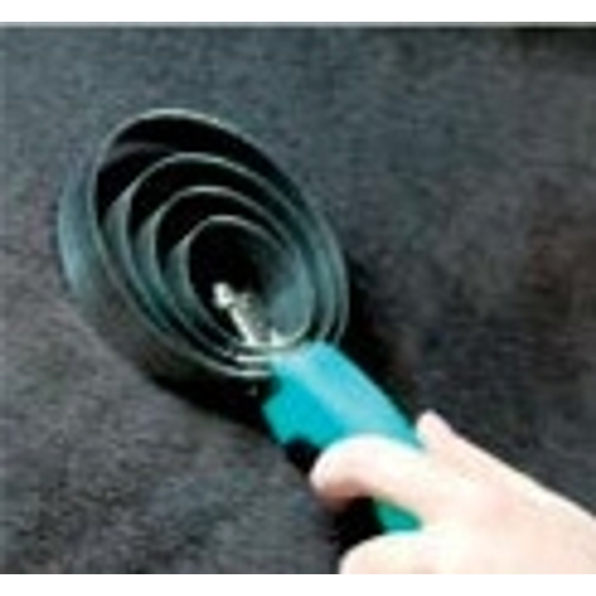 Tail Tamer Soft Touch Round Metal Curry