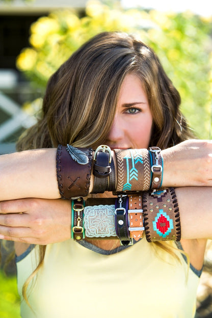 Noble Equestrian Follow Your Arrow Braclet