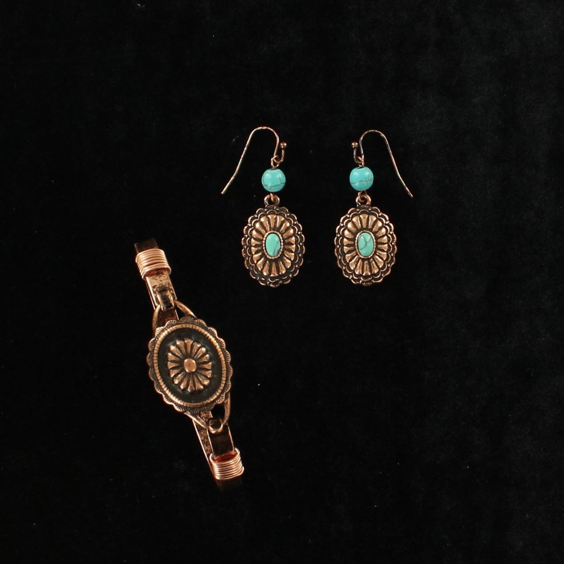 Blazin Roxx Floral Concho and Stone Bracelet and Earring Set