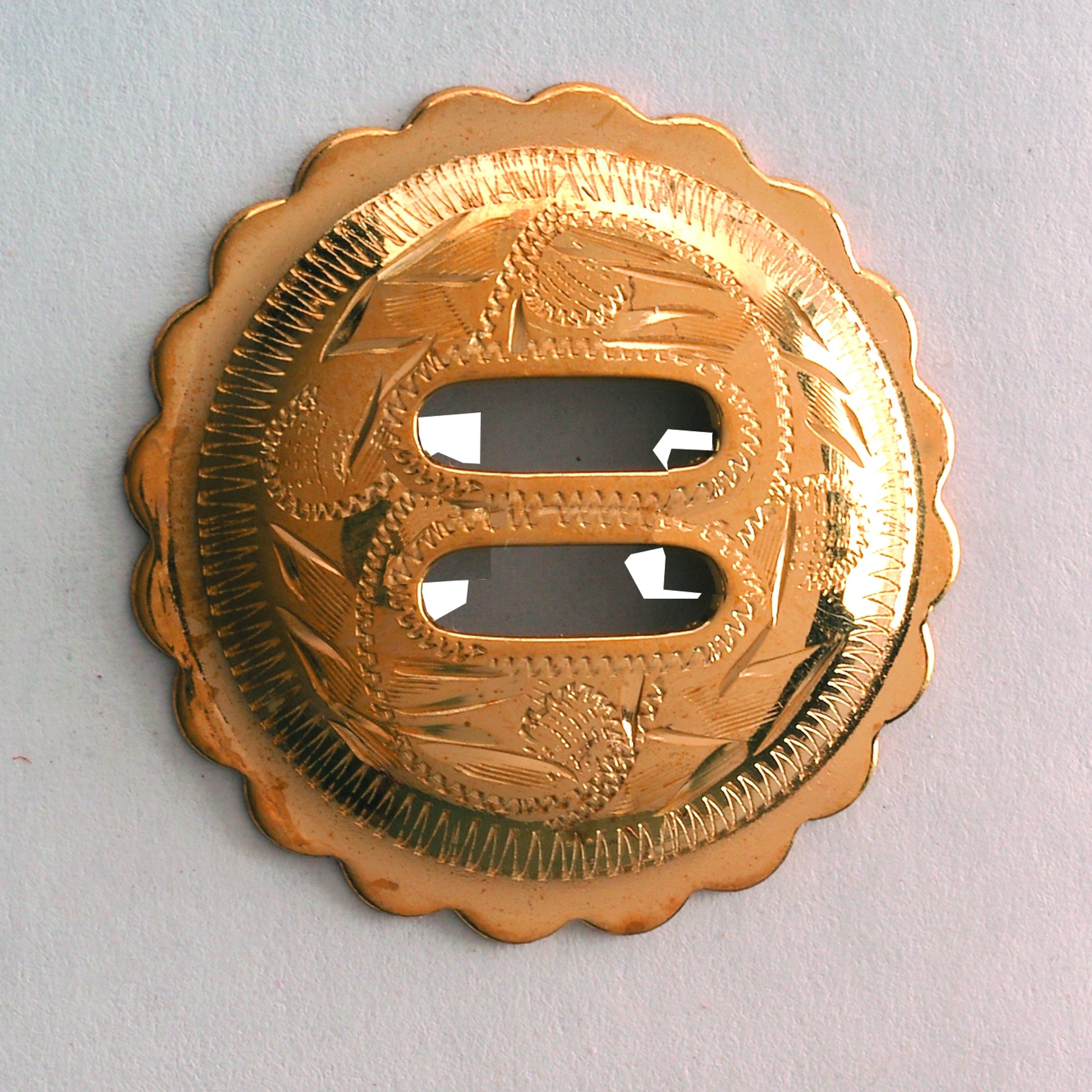 Colorado Saddlery Engraved Scalloped Edge Slotted Rosette -Brass