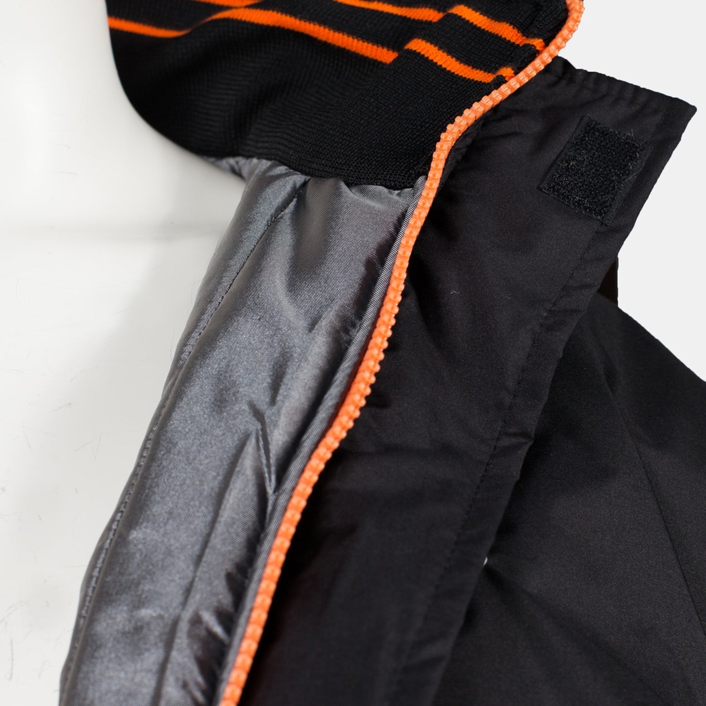 5-885867black-detail1.jpg
