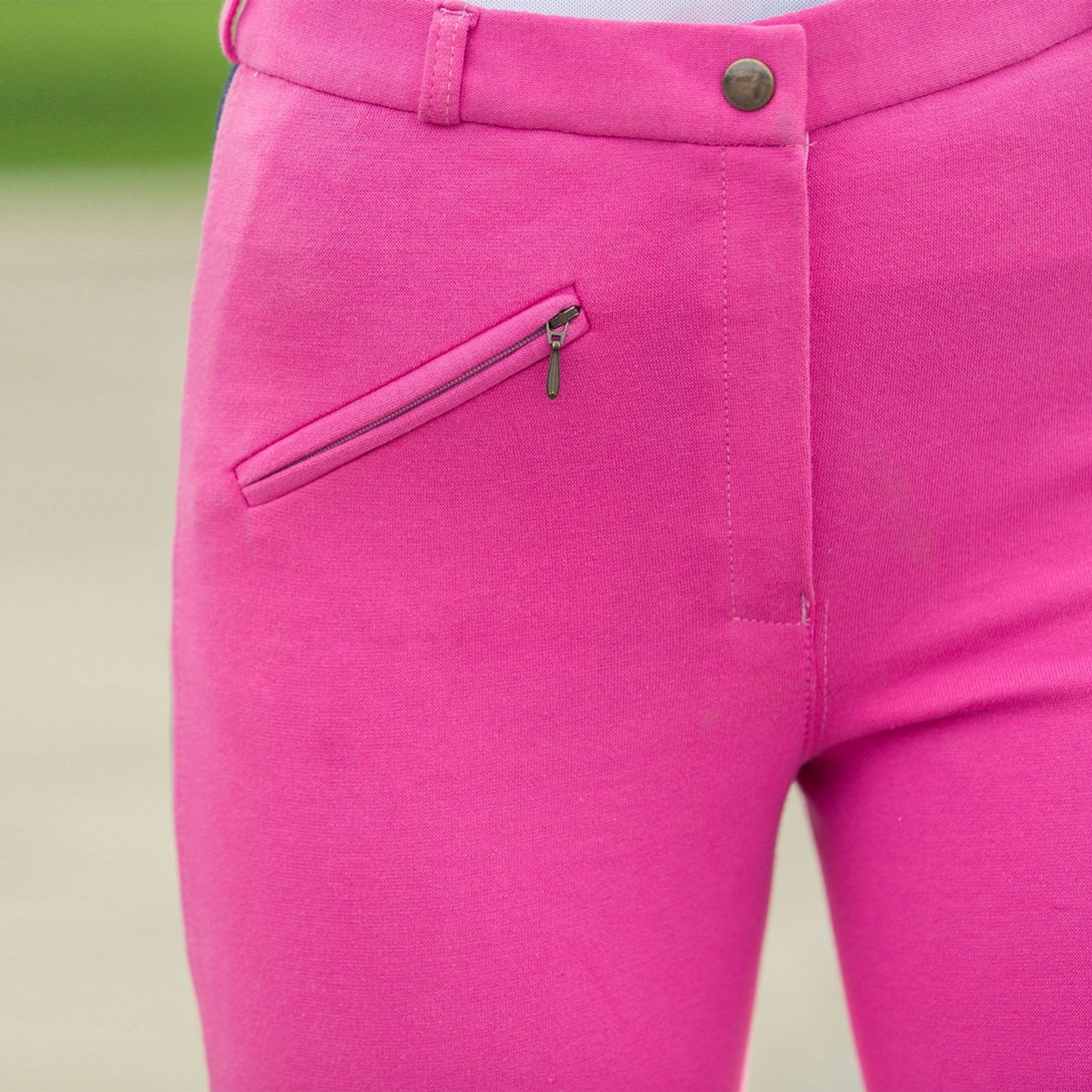 5-885965-pinkfrontdetail.jpg