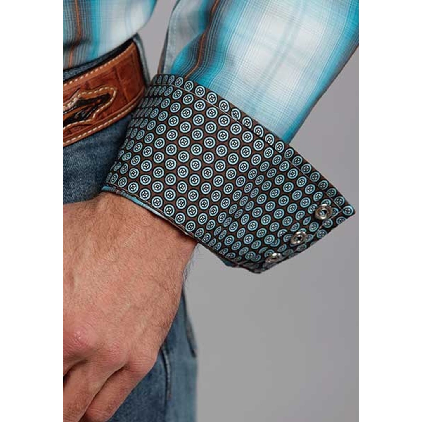 5-903269-bluecuff.jpg