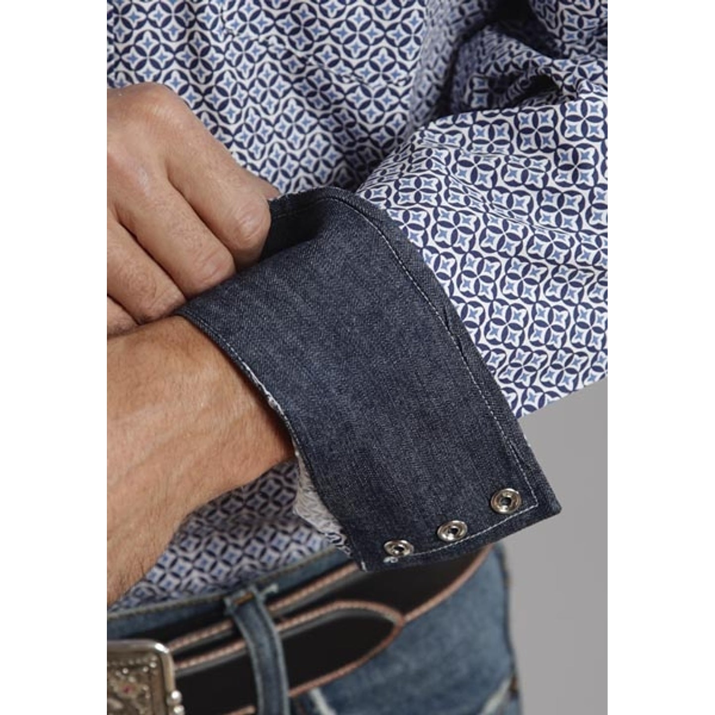 5-904033-bluecuff.jpg