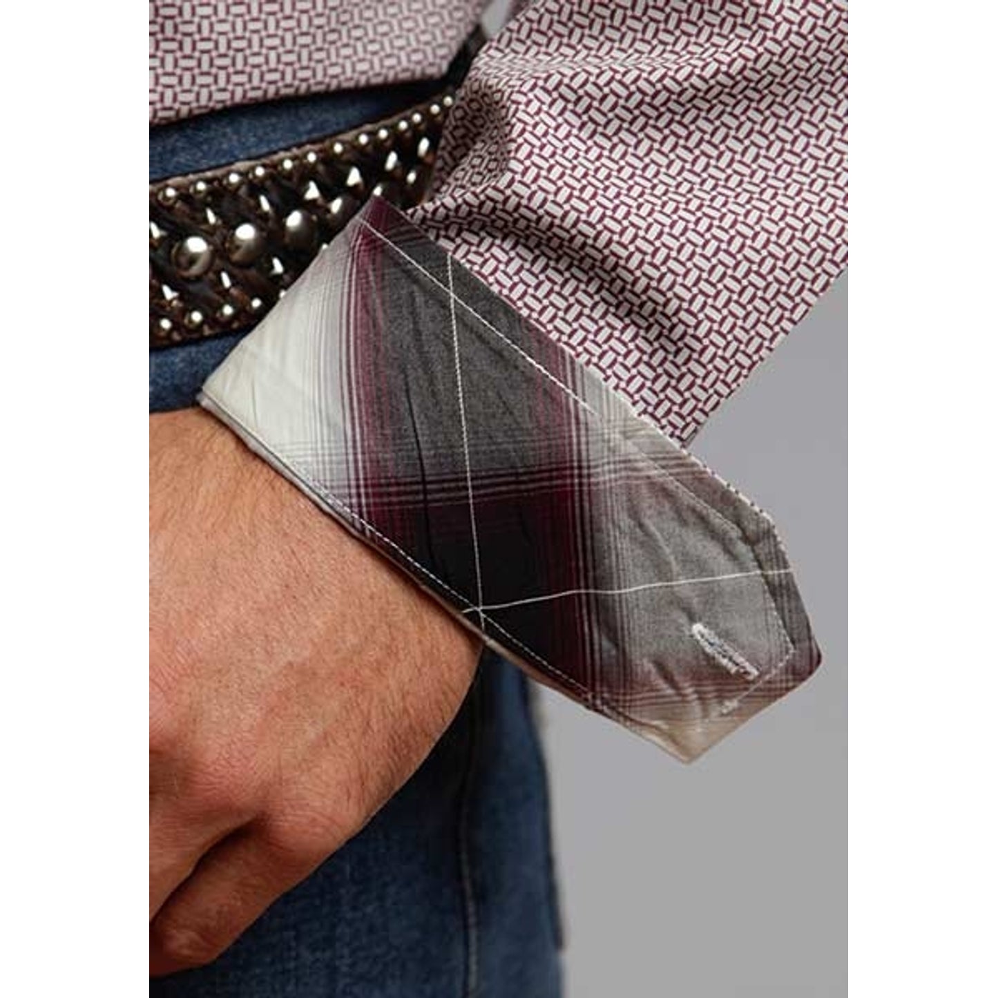 5-904247-winecuff.jpg
