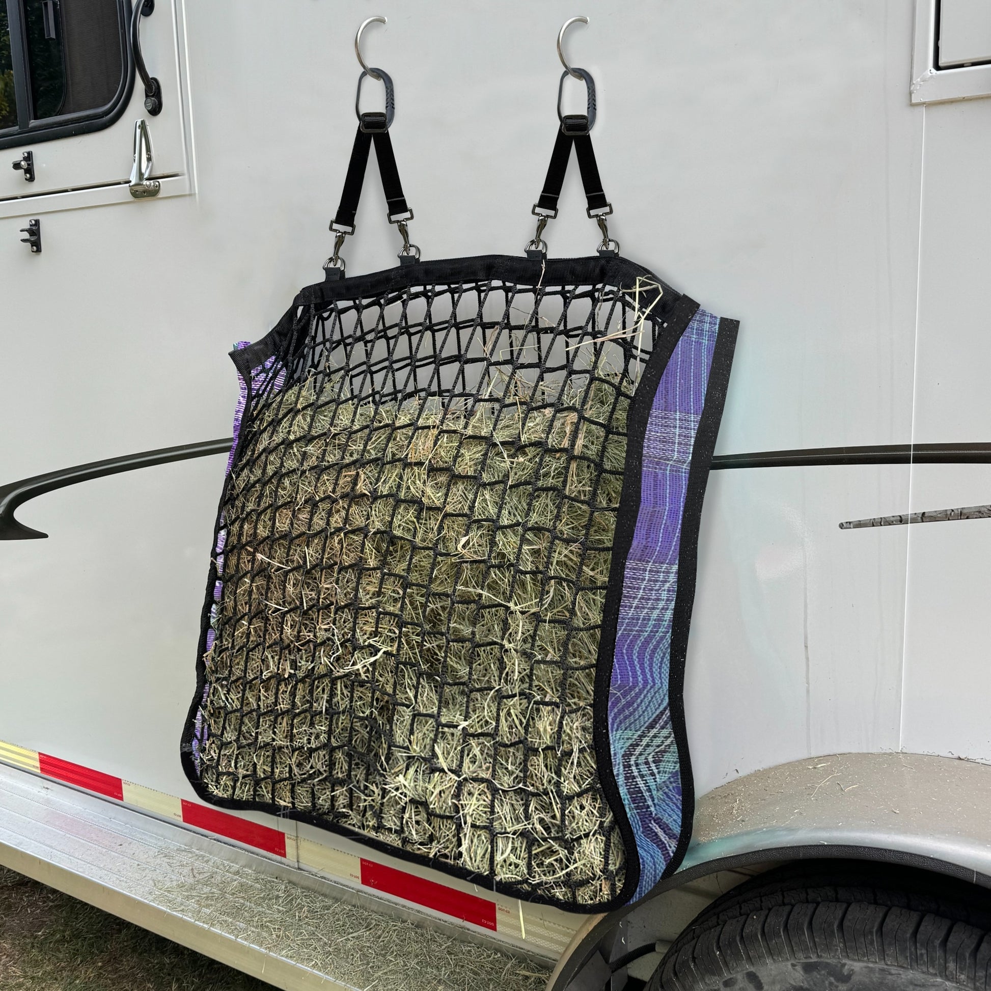 Kensington Slow Feed 4 Flake Hay Bag