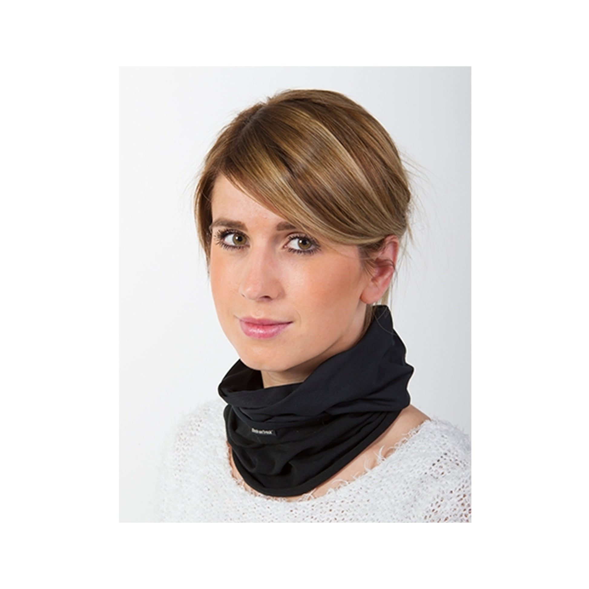 Back on Track Performance Scarf Black