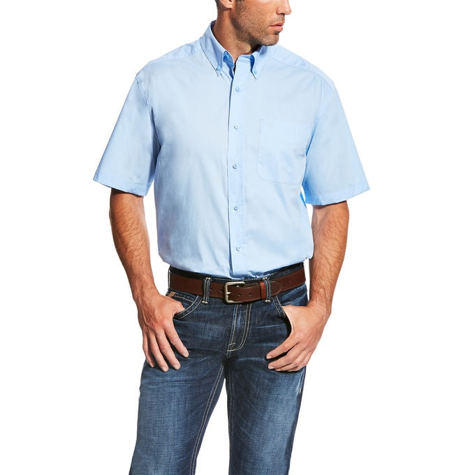Ariat Men's Solid Short Sleeve Poplin Shirt - Noon Sky