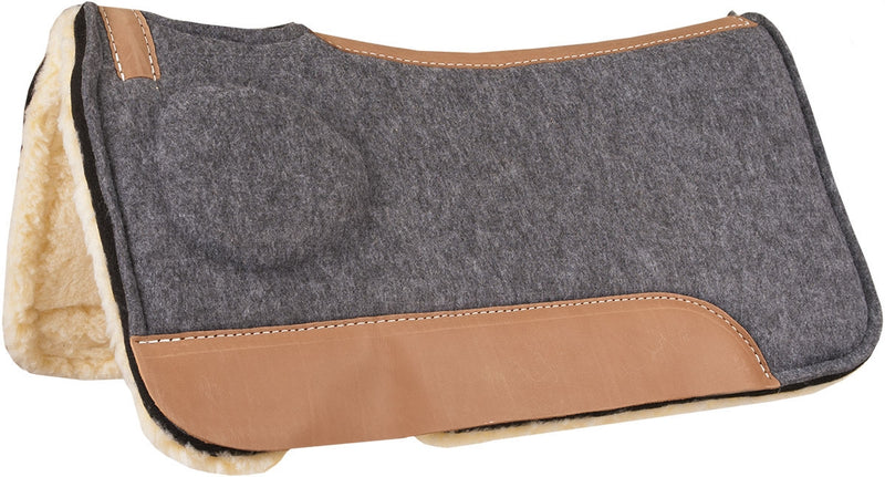 Mustang Correct Fit Contoured Fleece Barrel Pad