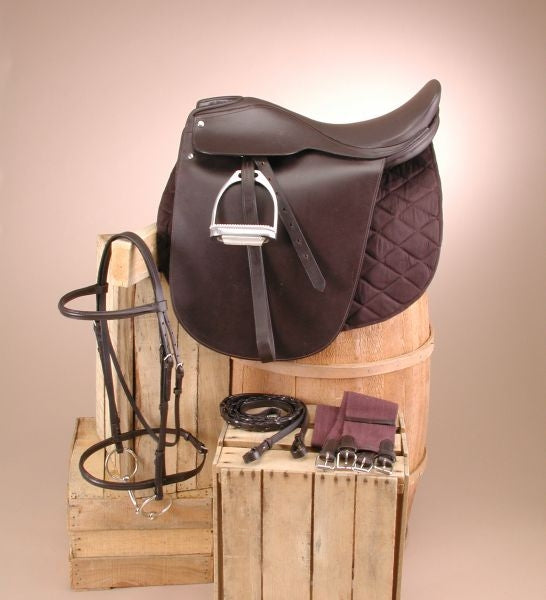 EquiRoyal Liberty Lane Fox Smooth Seat Show Saddle Package